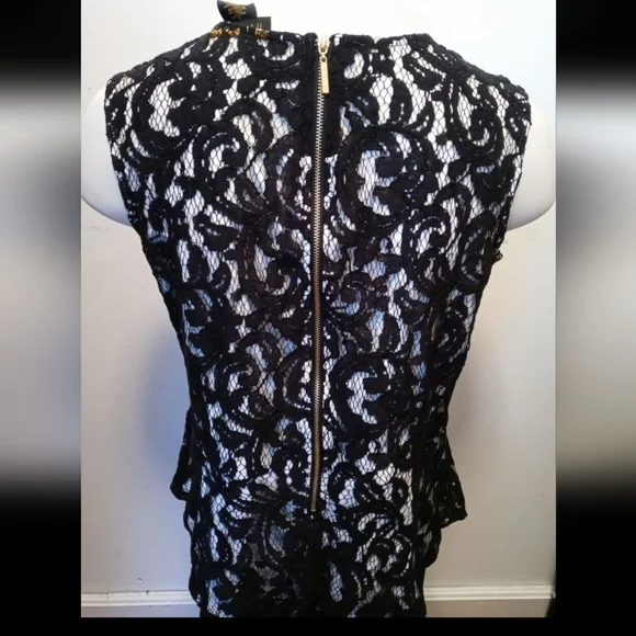 Elegant Black Lace Overlay Skirt - Picture 4 of 5